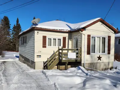 Detached in Kirkland Lake