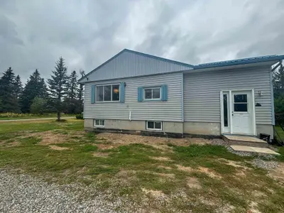Detached in Englehart