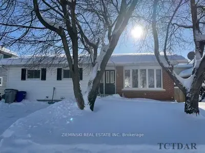 5 Golden Avenue, Timmins, On P0n 1h0