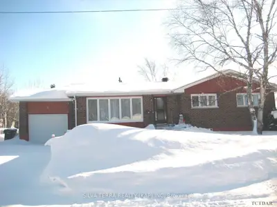 9 Ottawa Street, Kapuskasing, On P5n 1y4