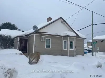 31 Dwyer Avenue, Timmins, On P0n 1g0