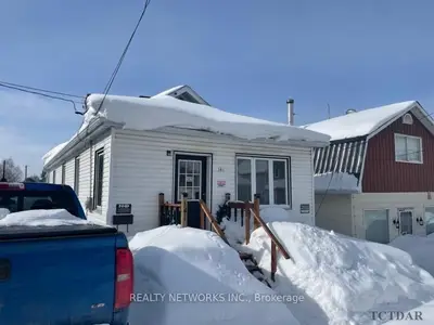 141 Pine Street N, Timmins, On P4n 6k9