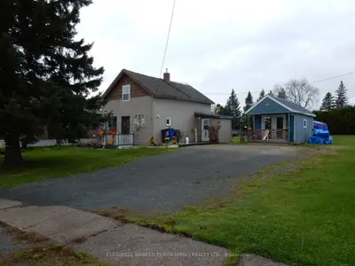 65 Crosslake Road, Temiskaming Shores, On P0j 1r0