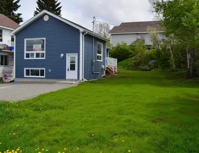 27 Commissioner Street, Kirkland Lake, On P0k 1l0