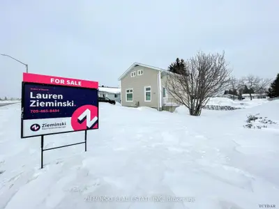 611 Ambridge Drive, Iroquois Falls, On P0k 1g0