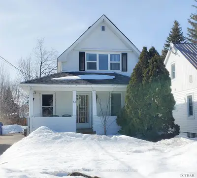 32 John Street, Temiskaming Shores, On P0j 1p0