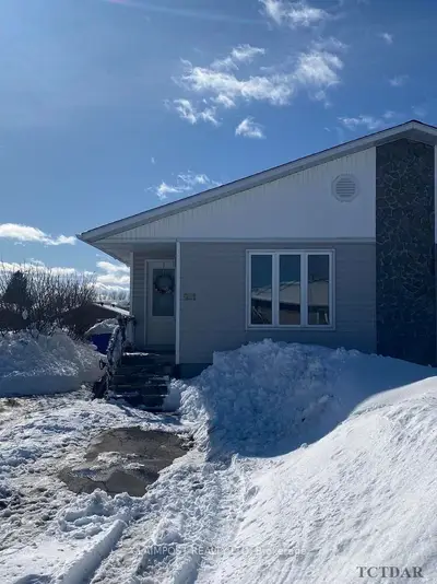 991 Jean Street, Timmins, On P4p 1a8