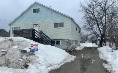 16 Laffin Crescent, Timmins, On P0n 1h0