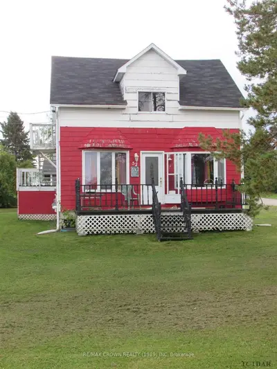 Detached in Kapuskasing
