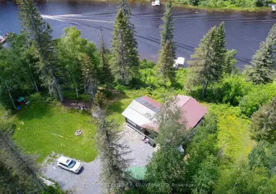 Detached in Englehart