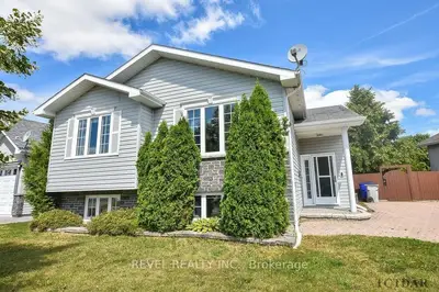 Detached in Timmins