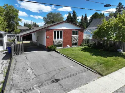 Detached in Timmins