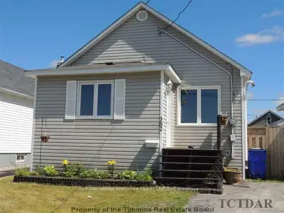 302 Patricia, Timmins, On P4n 6x4