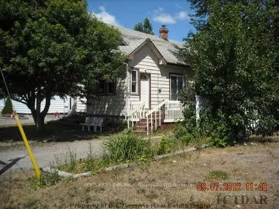 15 Haliburton Avenue W, Temiskaming Shores, On P0j 1p0