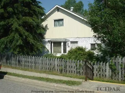 76-78 Second Street E, Kirkland Lake, On P2n 1r7