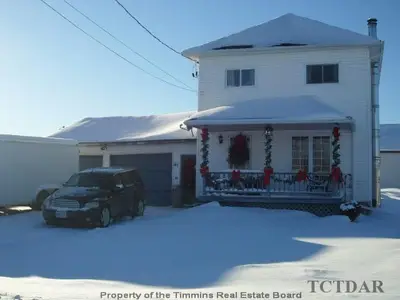 81 Queen Street, Temiskaming Shores, On P0j 1r0