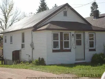 11 Grenfell Avenue, Kirkland Lake, On P0k 1t0