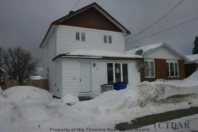 42 Lincoln Avenue, Timmins, On P4n 4k2