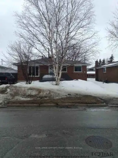 685 Denise Street, Timmins, On P4p 1b2