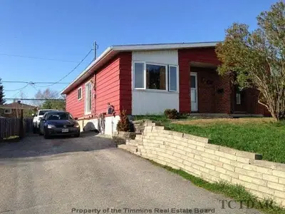 374 Victoria Avenue, Timmins, On P4n 7m6