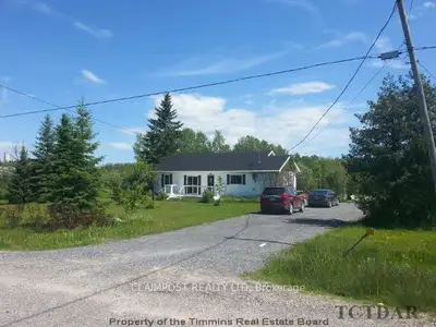 9 Henry Street, Iroquois Falls, On P0n 1e0
