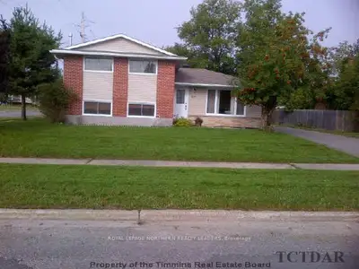 647 Rochdale Street, Timmins, On P4n 5g7