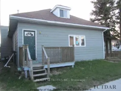 303 Ninth Avenue, Cochrane, On P0l 1c0