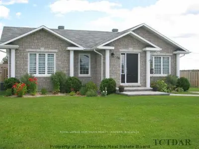 46 Patricia Avenue, Cochrane, On P0l 1c0
