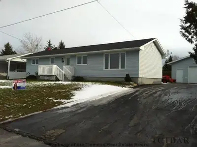 243 Raymond Street, Temiskaming Shores, On P0j 1p0