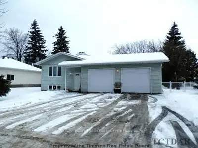 26 Niven Street, Temiskaming Shores, On P0j 1p0