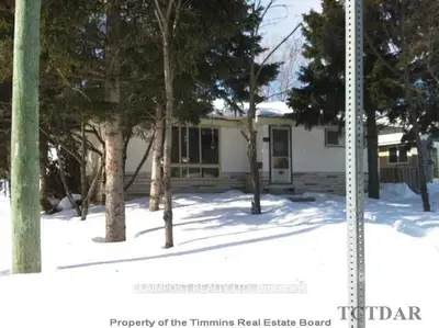 521 Elm Street S, Timmins, On P4n 1y1