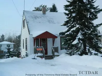 11 Algonquin Avenue, Kirkland Lake, On P2n 1c1