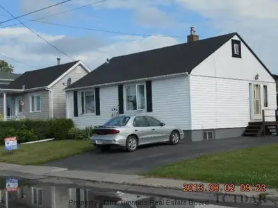 137 Pine Street E, Temiskaming Shores, On P0j 1p0