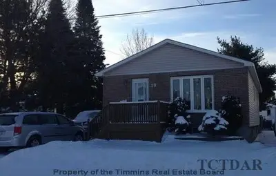 19 Moneta Avenue E, Timmins, On P4n 1n7