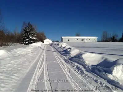 Zucks Road, S 1/2 Lot 1 Con 4, Cochrane, On P0l 1c0