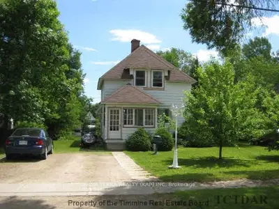 38 Mundy Avenue, Kapuskasing, On P5n 1r2
