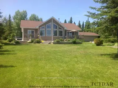 235 Silver Queen Lake Road N, Cochrane, On P0l 1c0