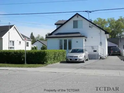 10 Haliburton Avenue, Temiskaming Shores, On P0j 1p0