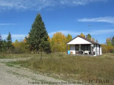 745 Lake Louise Road, Cochrane, On P0l 1c0
