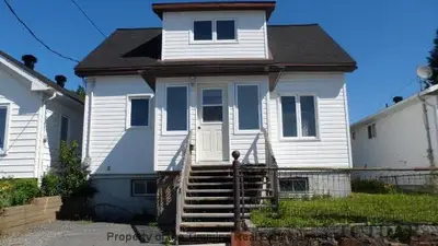 14 Taylor Avenue, Kirkland Lake, On P2n 2e9
