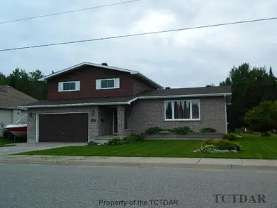 122 Queen Street, Kirkland Lake, On P2n 2r4
