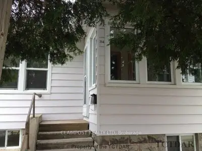 256 Ogden Avenue, Timmins, On P4n 1n2