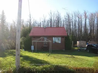 116-117 Lefebvre Peninsula Road, Kapuskasing, On P0l 1v0
