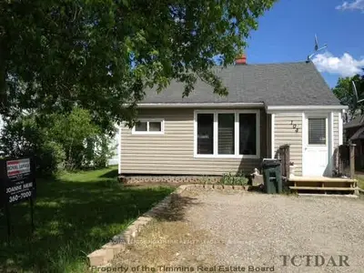 104 Fifteenth Avenue, Cochrane, On P0l 1c0