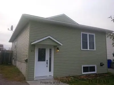 21 Kenneth Crescent, Timmins, On P0n 1c0