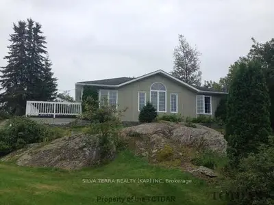 9 Sailing Club Road, Kapuskasing, On P0l 1v0