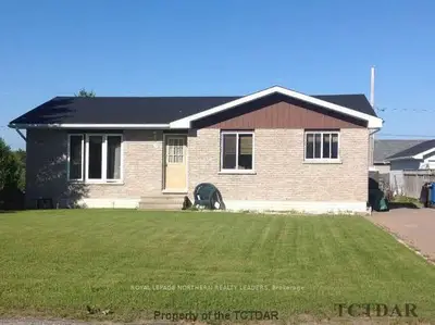 9 Eighteenth Avenue, Cochrane, On P0l 1c0