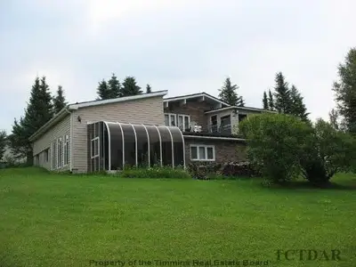 71 St Joseph Road, Kapuskasing, On P0l 1b0