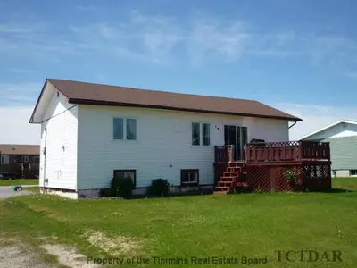 195 Balmoral Avenue, Mattice-val Cote, On P0l 1t0