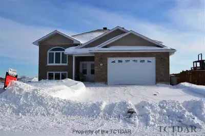 425 Sony Street, Timmins, On P0n 1h0